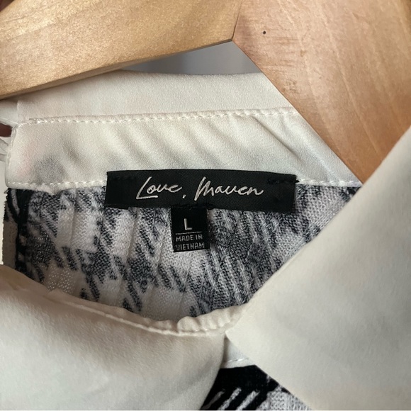 Chic Black and White Plaid Blouse - Picture 5 of 11